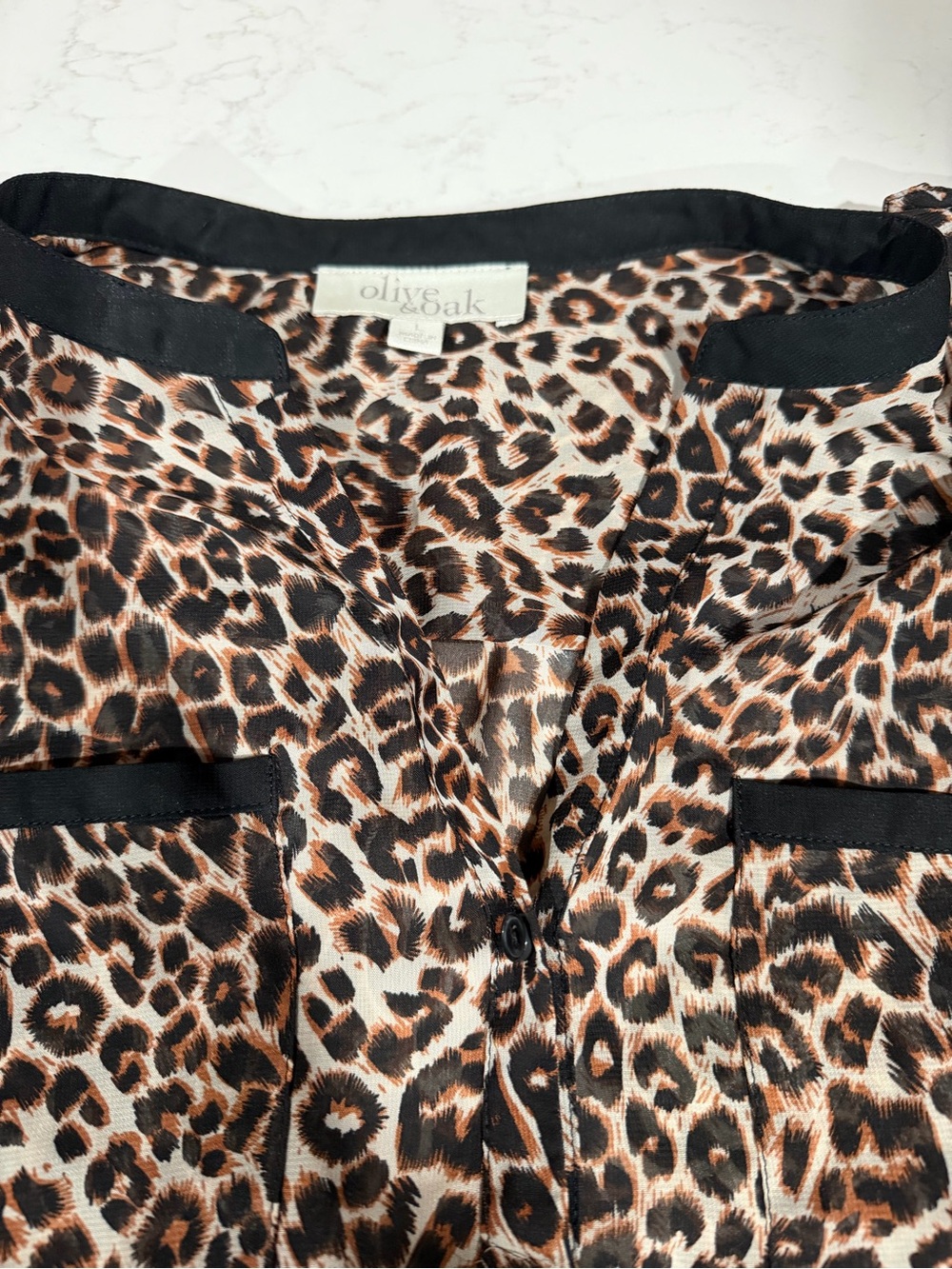 Olive & Oak Leopard Print Blouse in Black and Brown - Picture 6 of 6